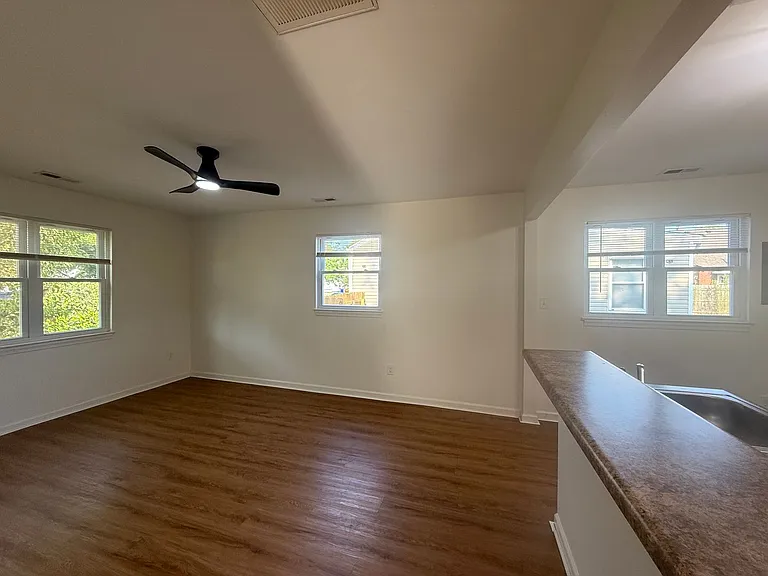 739 Waukesha Ave — Photo 8