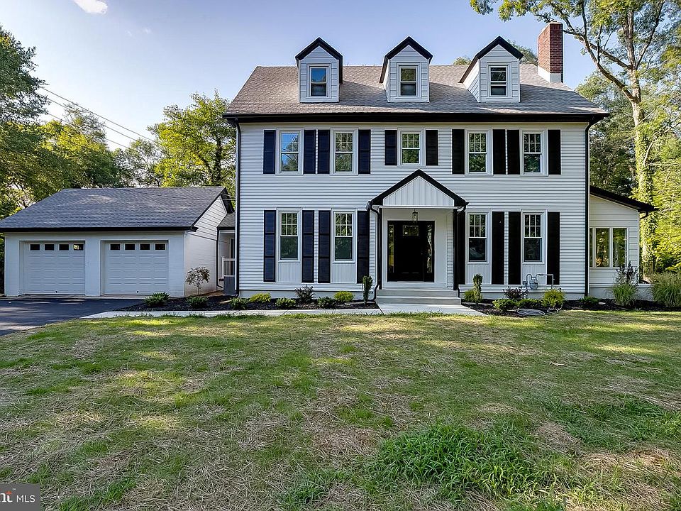 1st image of 956 N Korff Dr