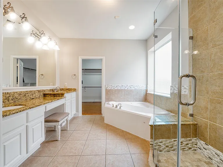5619 Riverstone Crossing Dr — Photo 23