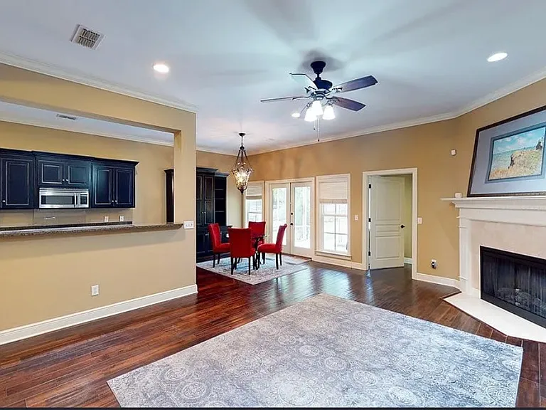 242 Chloe Ct — Photo 5