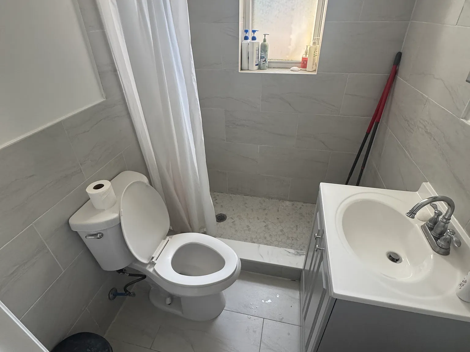 2 bed, $2,300 — Photo 4