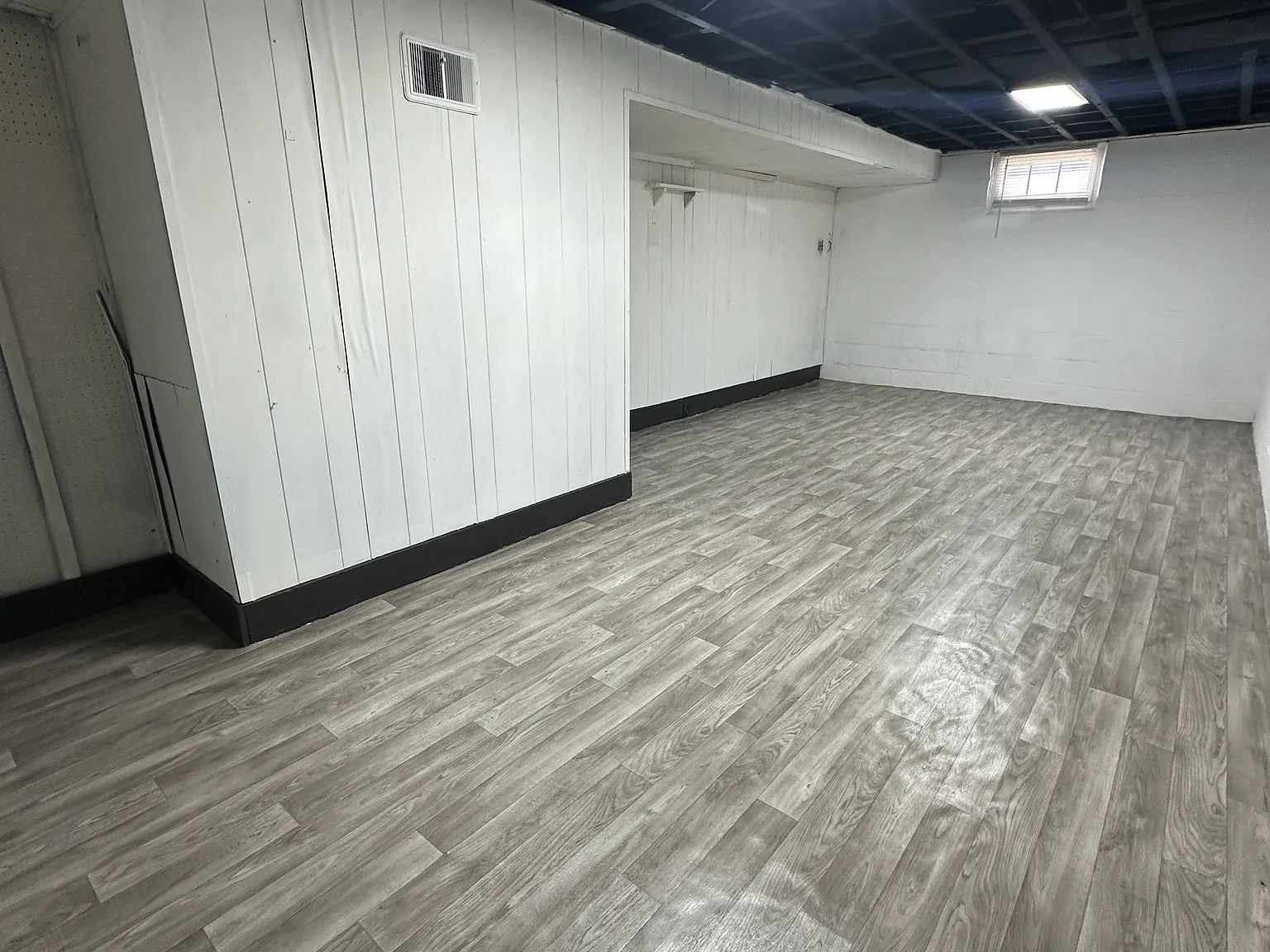 4 bed, $1,900 — Photo 4