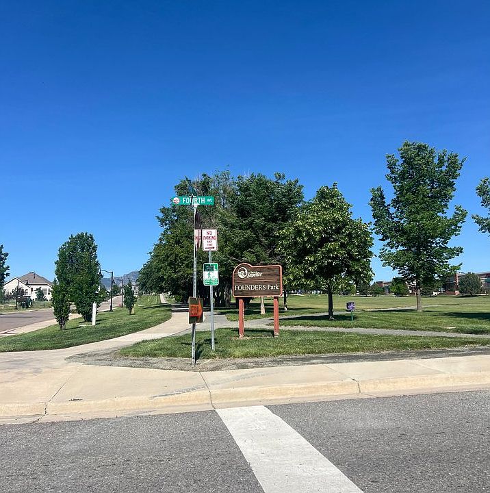 2nd image of 307 W Coal Creek Dr