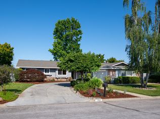 1320 Harwalt Dr, Los Altos, CA 94024