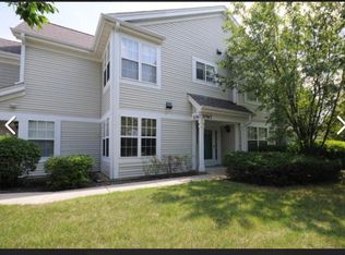 1067 Providence Ln #1067, Buffalo Grove, IL 60089