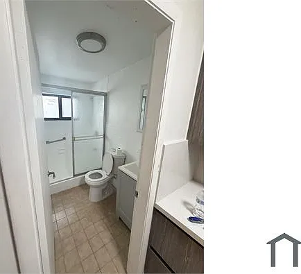 1801 SW 87th Ave #B — Photo 3