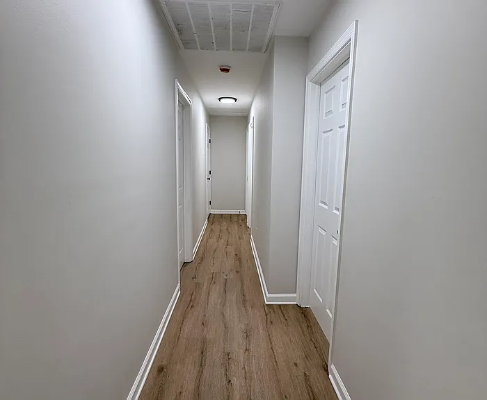 40 Eisenhower Dr — Photo 38
