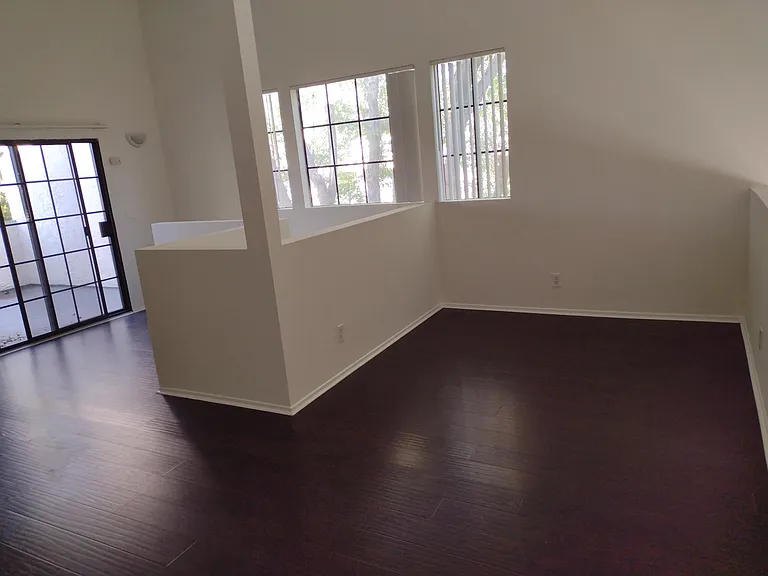 4343 Mammoth Ave #8 — Photo 15