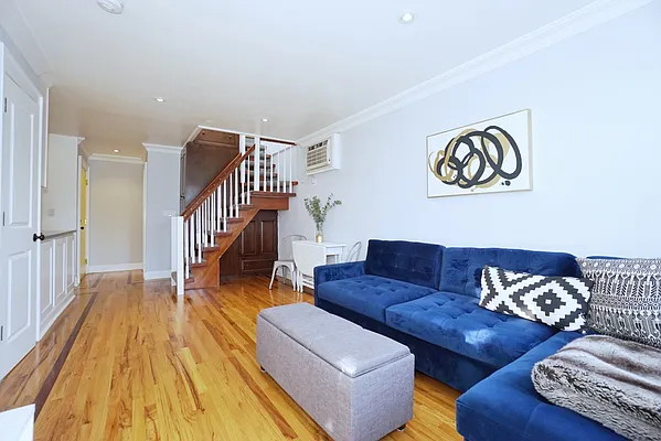 Sold by Bergen Basin Real Estate | media 10