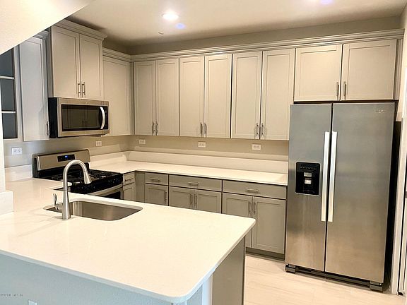 4th image of 77 Leeward Island Dr