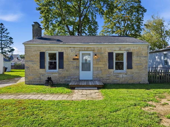 3333 N Stanley St, Peoria, IL 61604