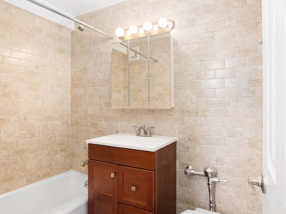 5th image of 408 W 57th St APT 5B