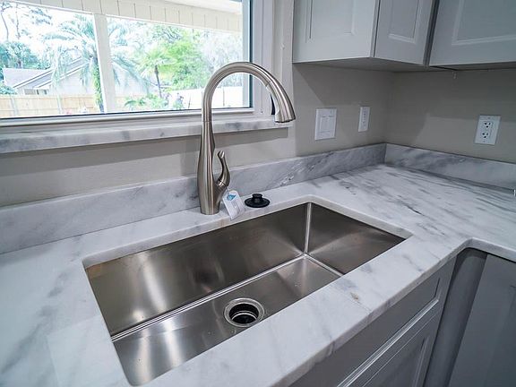 5th image of 3651 W Creeks Bend Ct