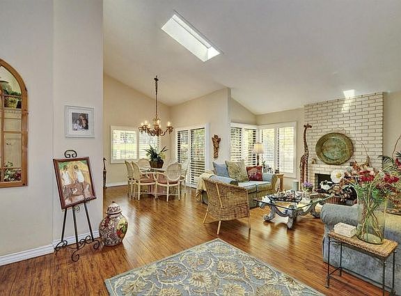 4th image of 4336 Forest Oaks Dr