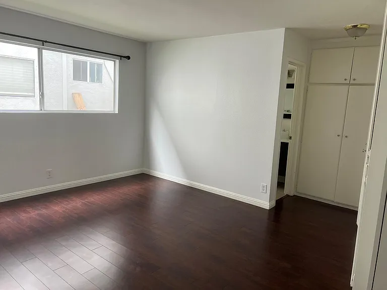 18555 Collins St #C8 — Photo 10