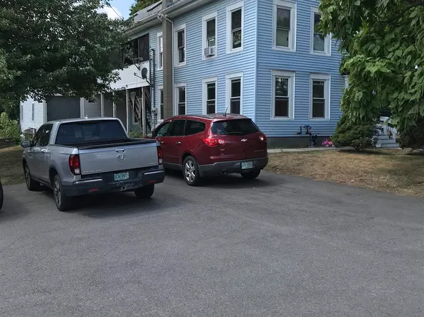 26 Pleasant Street, Salem, NH 03079