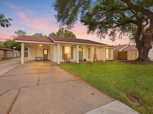 202 Hebert St, Berwick, LA 70342