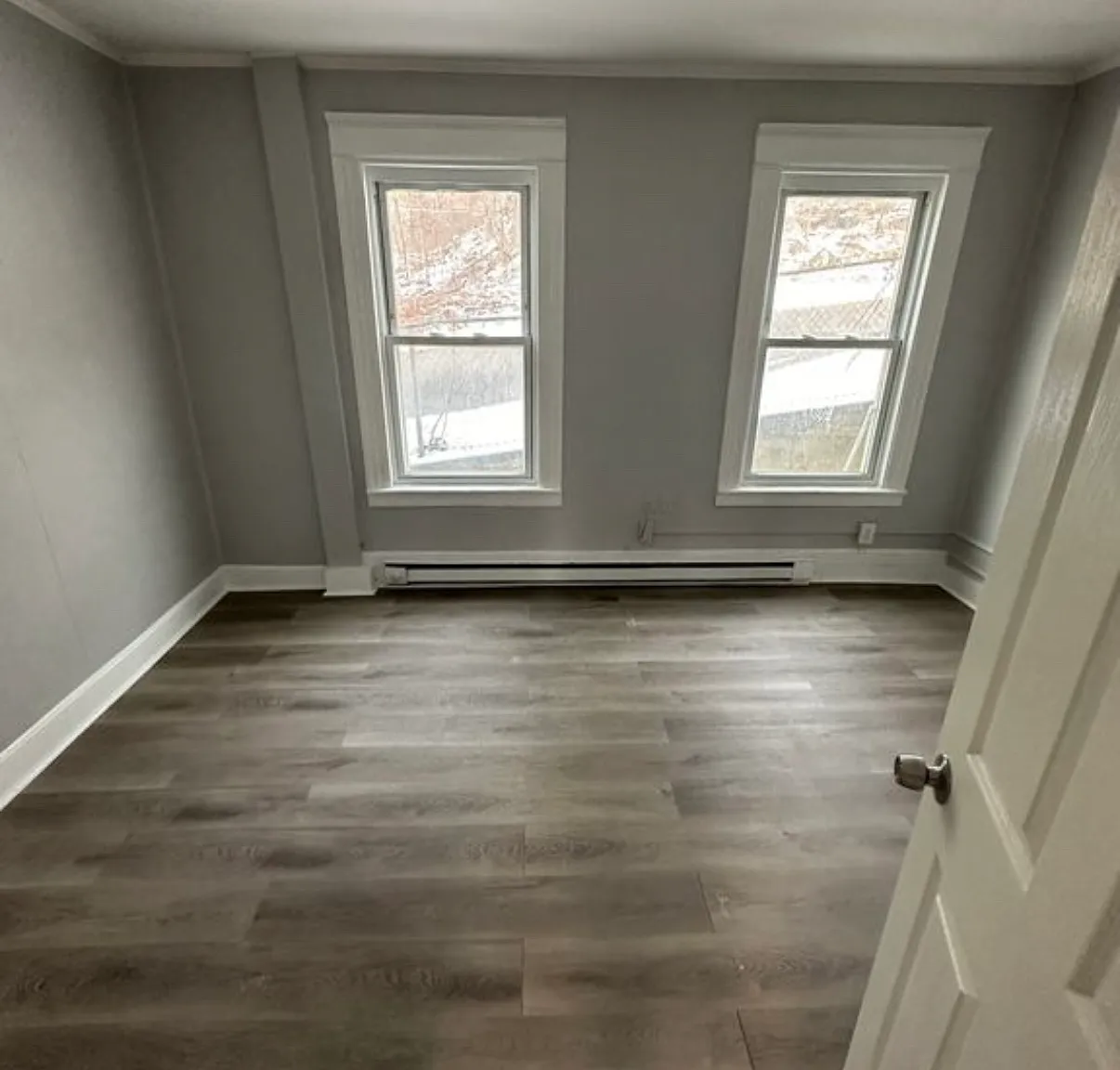 3 bed, 950 sqft, $1,500 — Photo 4