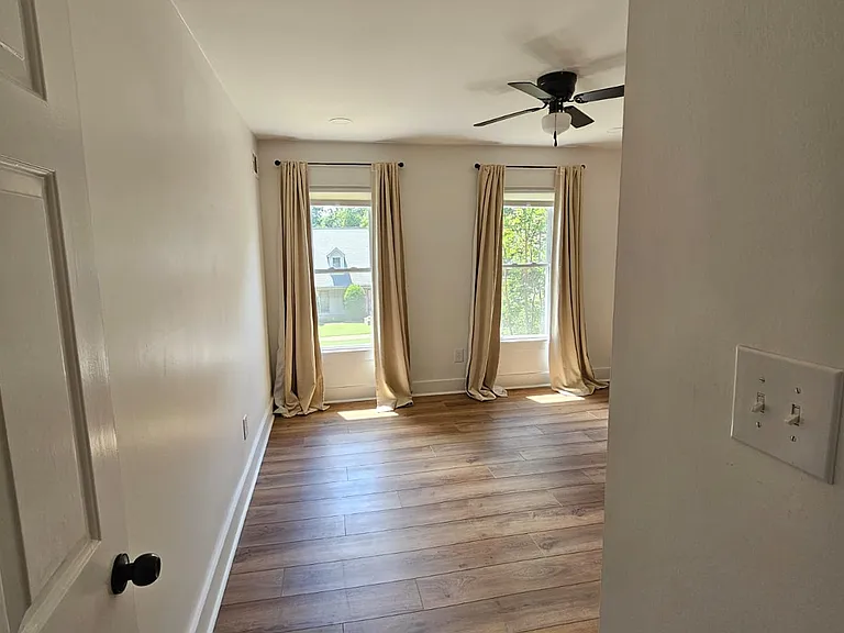 3020 Laurinburg Cir — Photo 10