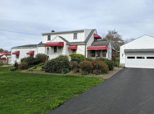 321 Knox Ave, Ellwood City, PA 16117