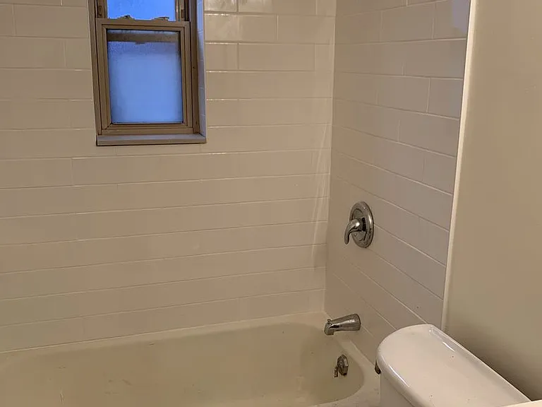2355 Eldridge — Photo 24