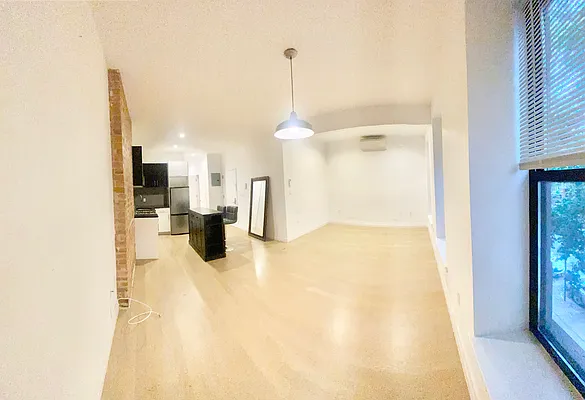 Rented by EastMount Realty LLC | media 17