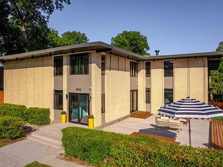May Move-In Feature: Nuvo Newport Effortless Living in Dallas, TX — Photo 2