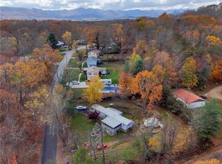 347 Oak Hill Rd, Candler, NC 28715