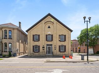 35 Wellington St #2L, Brantford, ON N3T 2L7