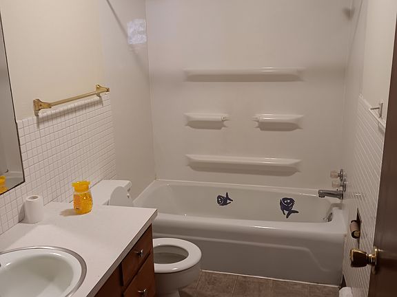 5th image of 407 W Bosworth St #3