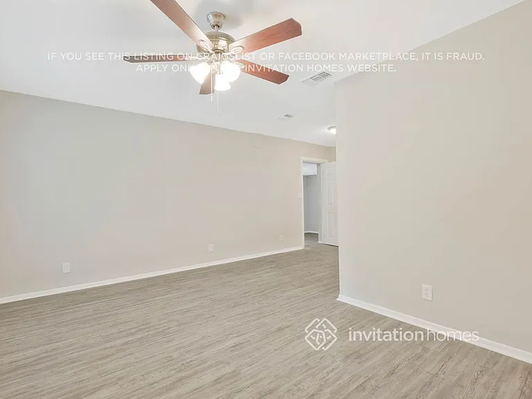 6237 Pinelock Dr — Photo 2
