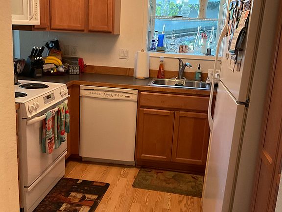 3rd image of 11328 NE 67th St APT 1