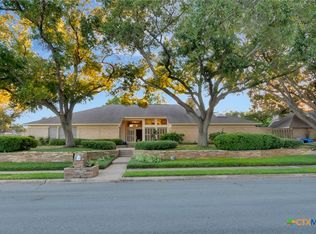 103 Woodmere Dr, Victoria, TX 77904