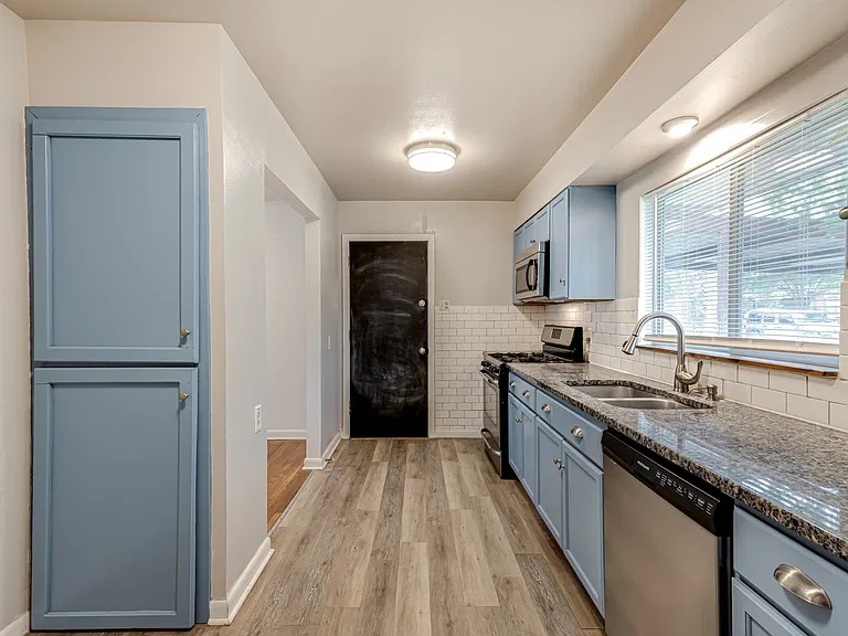 354 Brettonwood Dr #1 — Photo 11