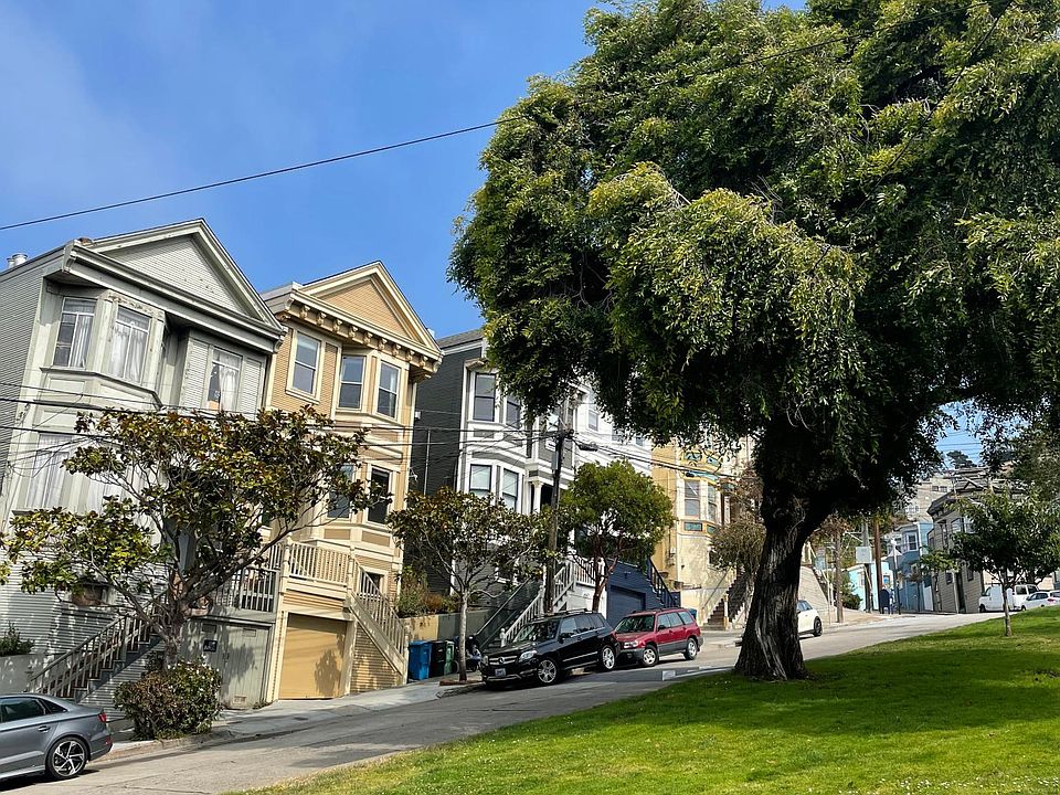 1st image of 23 Coso Ave #23