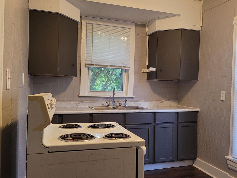 723 Concord St Aurora IL Zillow