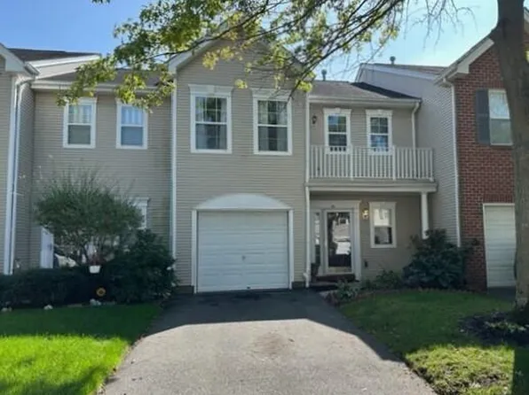 64 Picket Pl, Freehold, NJ 07728