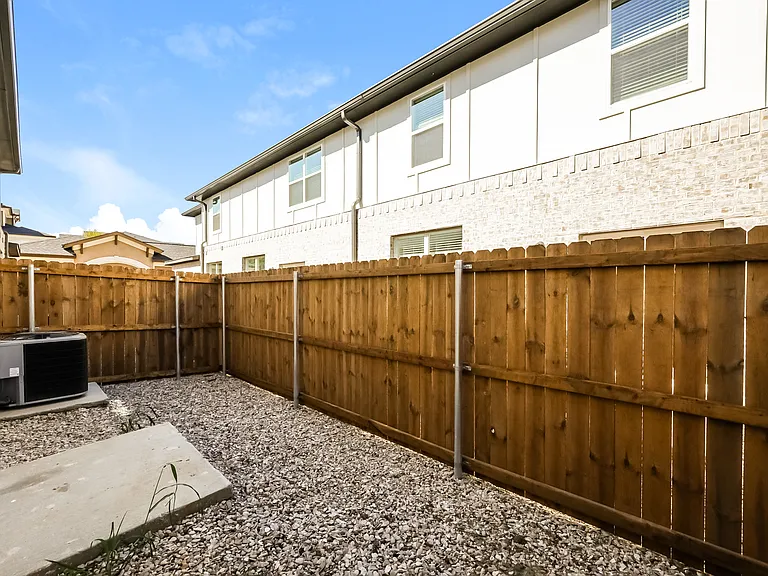 Magnolia Townhomes — Photo 102