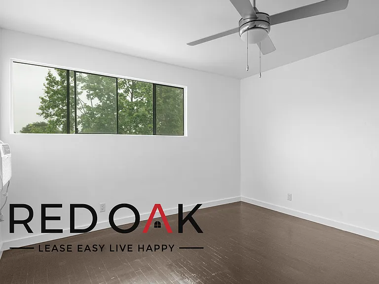 1437 S Sherbourne Dr #5 — Photo 4