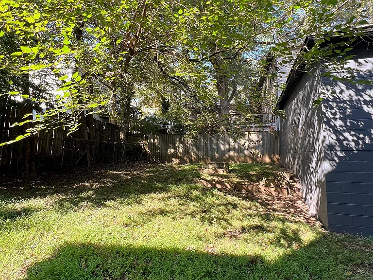159 Vanira Ave SE #A — Photo 16