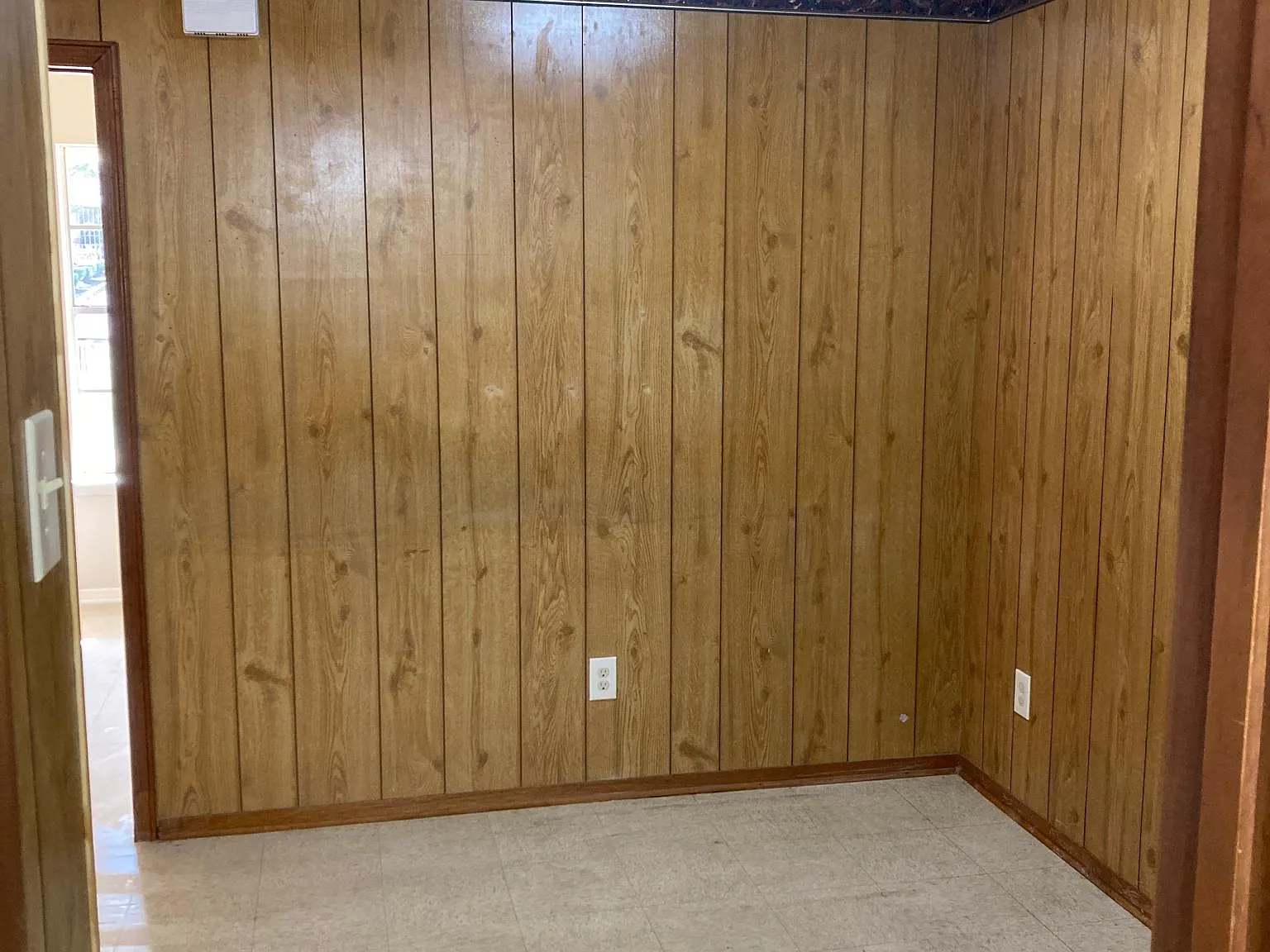 3740 Huston St — Photo 2