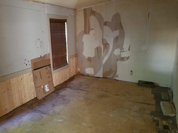 4th image of 906 Whippoorwill Dr