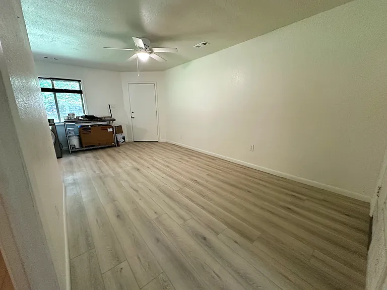 Living room. The steel table with remodel supplies has already been removed.