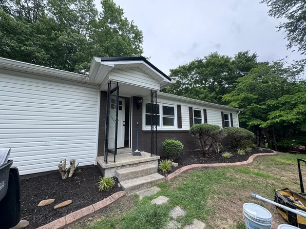 135 Hunter Ave, Cookeville, TN 38501