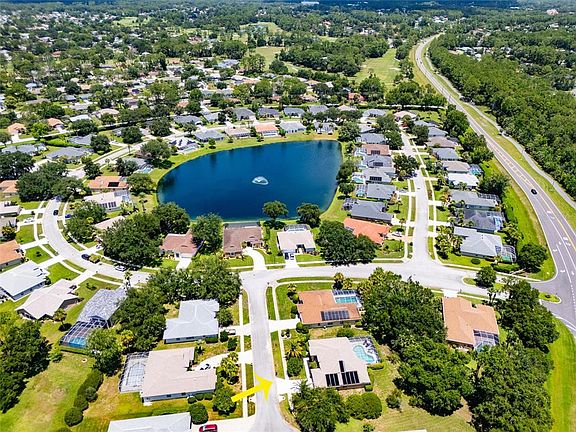 3rd image of 5 Fairfax Ct