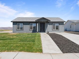1079 Plan • Bodrero Plan, Bodrero Estates, Mattawa, WA 99349