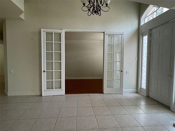 5th image of 10225 NW 60th Pl