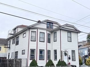 518 E 25th St, Paterson, NJ 07514