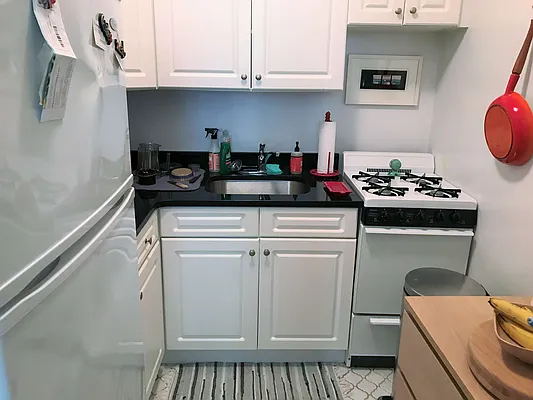 Rented by Joe Gotham LTD | media 21