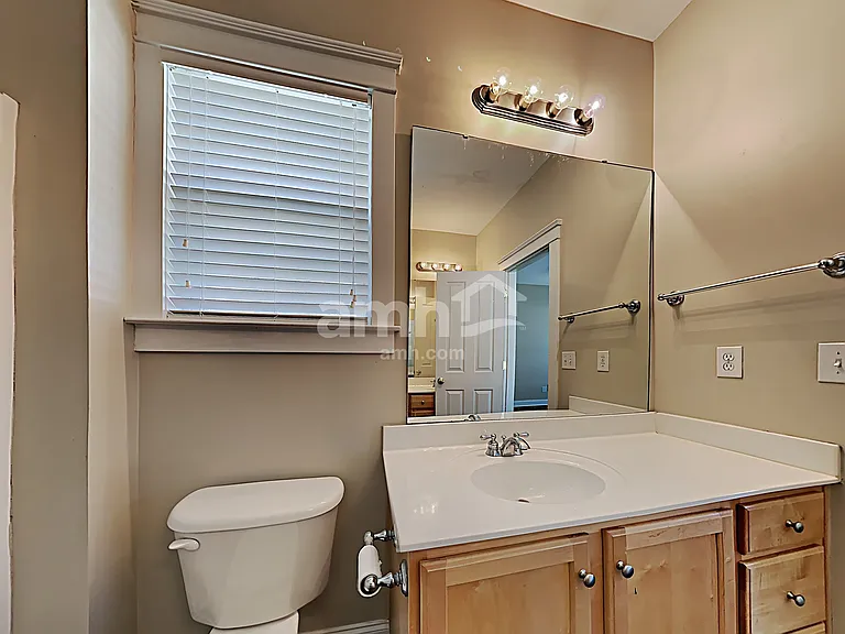 13640 Swinton Rd — Photo 12
